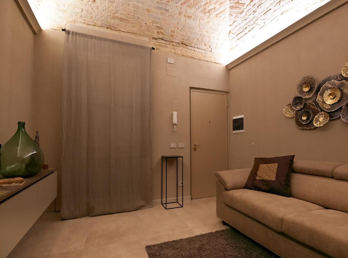 Parma Centro House Apartment Luaran gambar