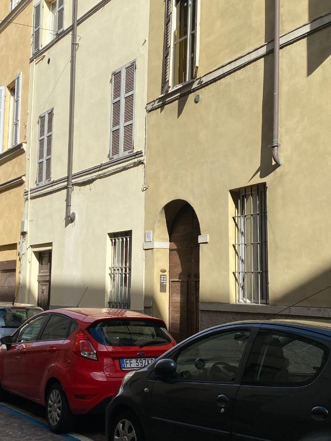 Parma Centro House Apartment Luaran gambar