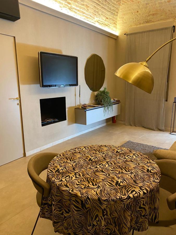 Parma Centro House Apartment Luaran gambar